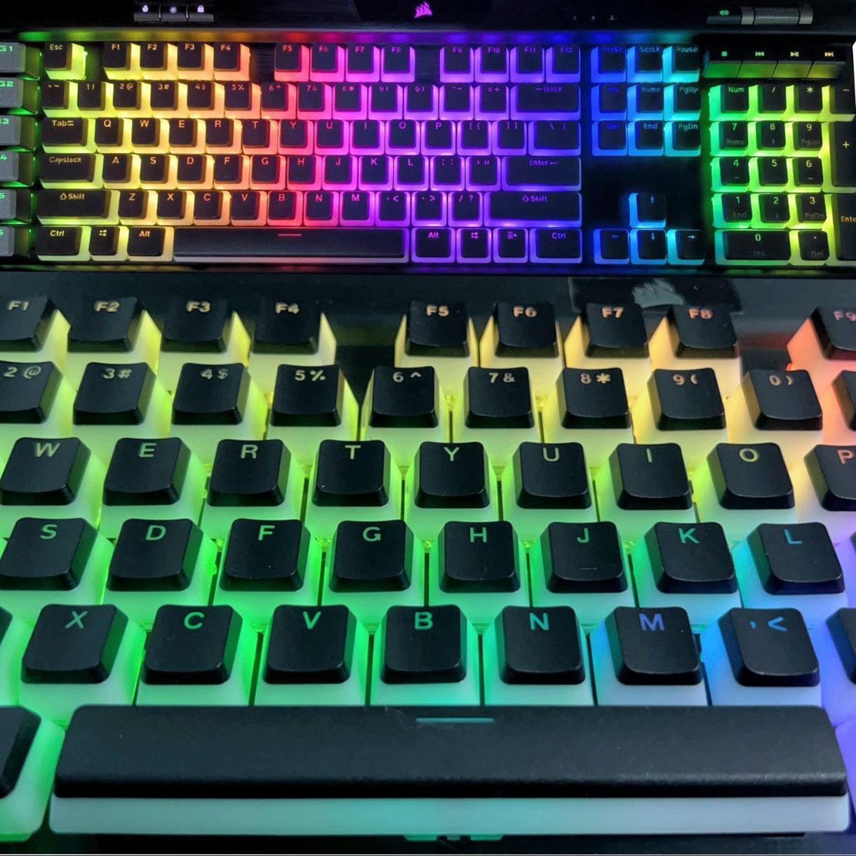 Tutup Kunci Puding Corsair Tem - Gaming Keyboard Corsair ulasan dan harga